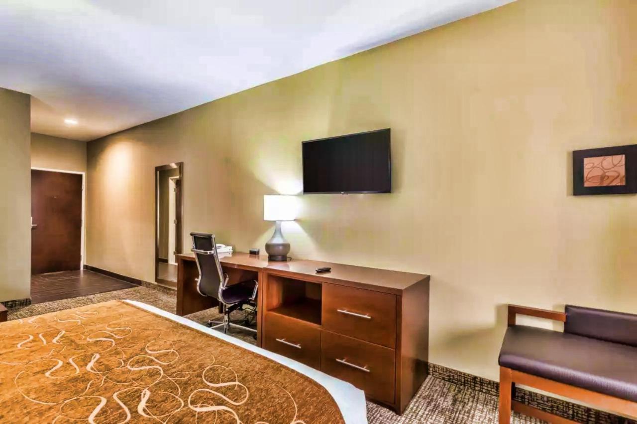 Comfort Suites Houston I45 North Aldine Ngoại thất bức ảnh